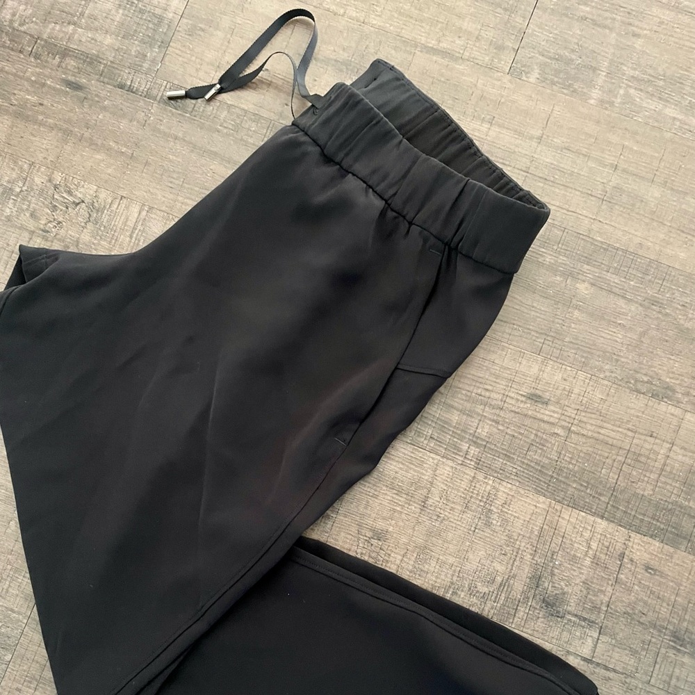 LULULEMON JOGGERS